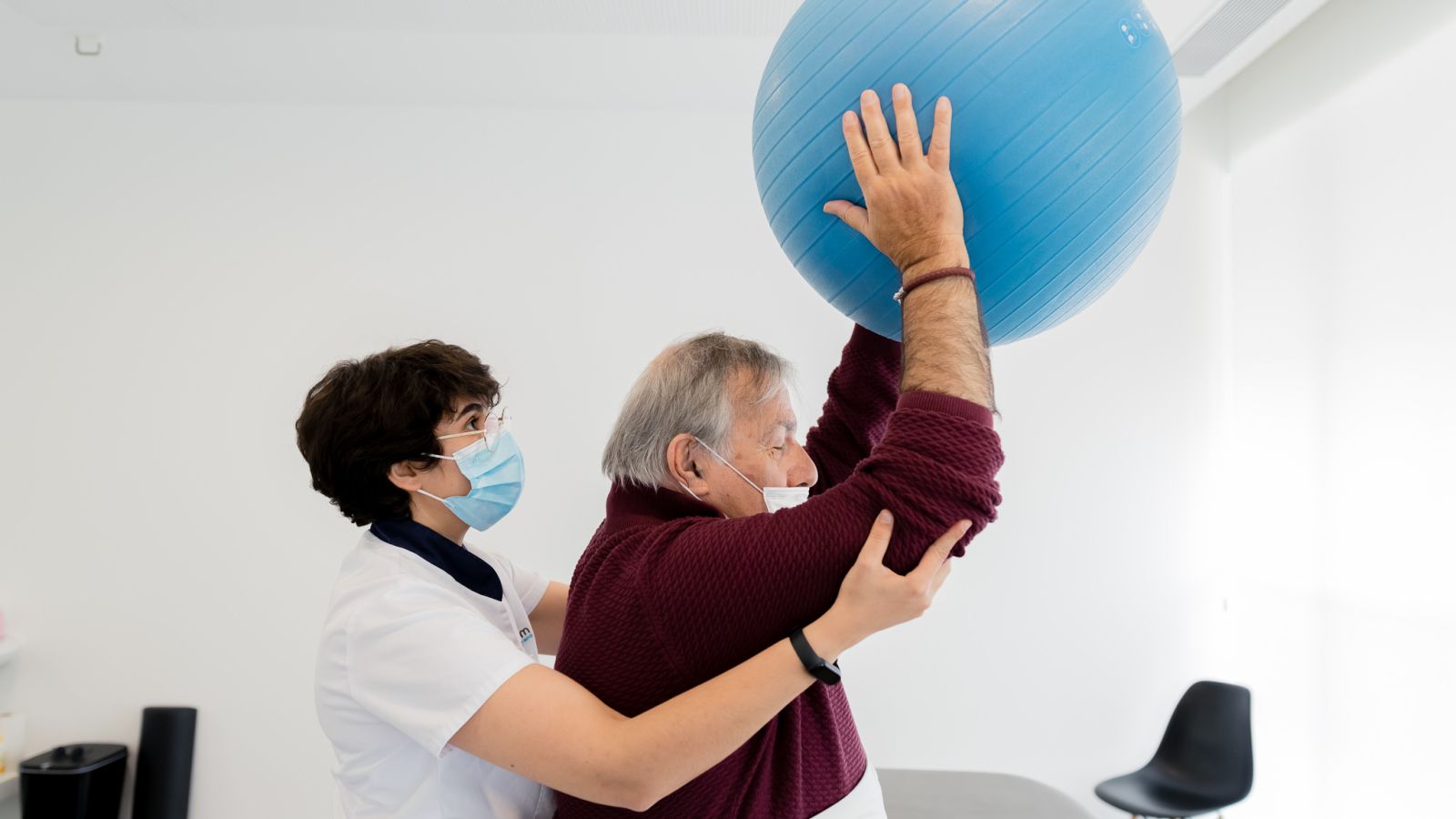 PHYSIOCLEM PROCURA FISIOTERAPEUTA PARA AS ÁREAS NEUROLÓGICA, GERIÁTRICA E ONCOLÓGICA